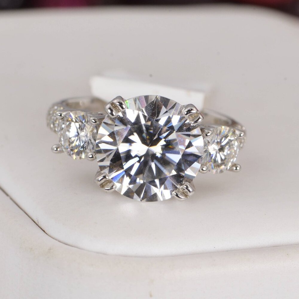 Moissanite 6ctw Round Brilliant Cut Egagement Ring 925 Sterling Silver